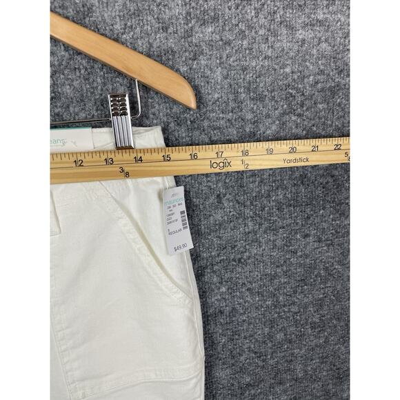 M Jeans by Maurices Super High Rise Flare White Jeans Women's 8 Regular - Picture 3 of 9